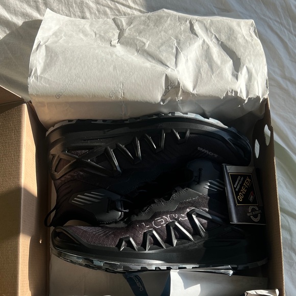 NWT Lowa Merger Gore-Tex Men's Hiking Shoes - Picture 1 of 5